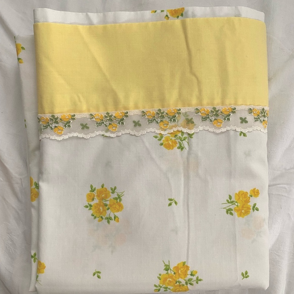 Vintage full size flat sheet, percale, yellow floral